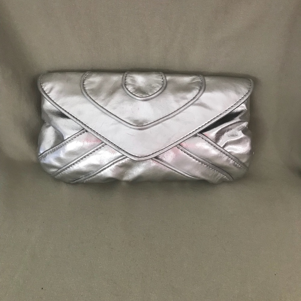 Silver clutch